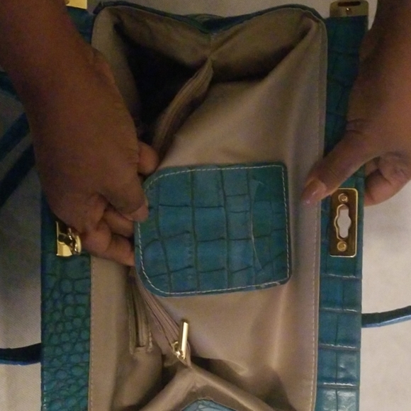 Made in Italia Leather Crocodile  Satchel - Picture 7 of 8